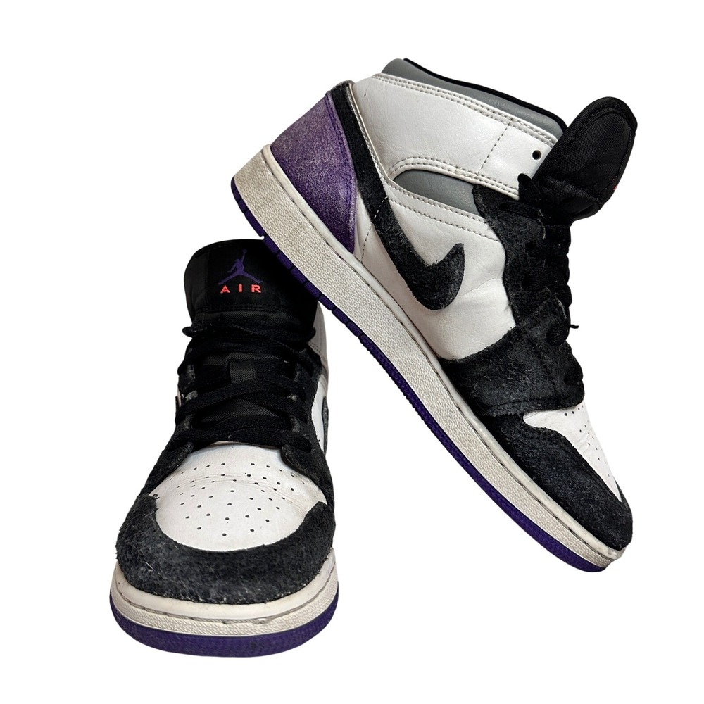 Nike Air Jordan 1 Mid SE‎ Court Purple Leather/Suede Boys Size 7Y
